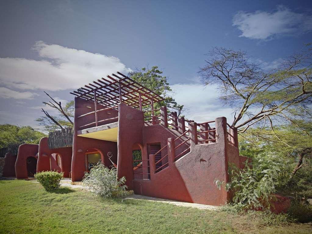 Amboseli Serena Safari Lodge Bagian luar foto