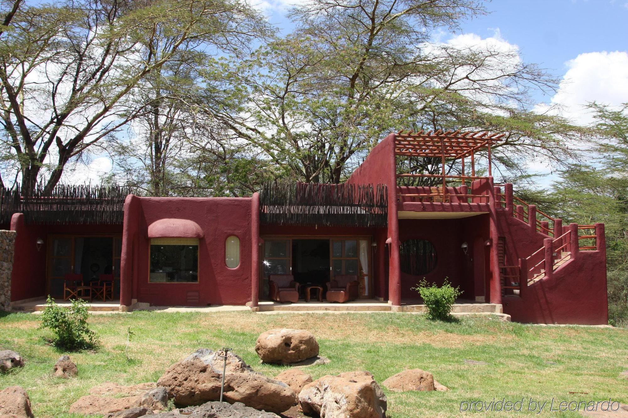 Amboseli Serena Safari Lodge Bagian luar foto