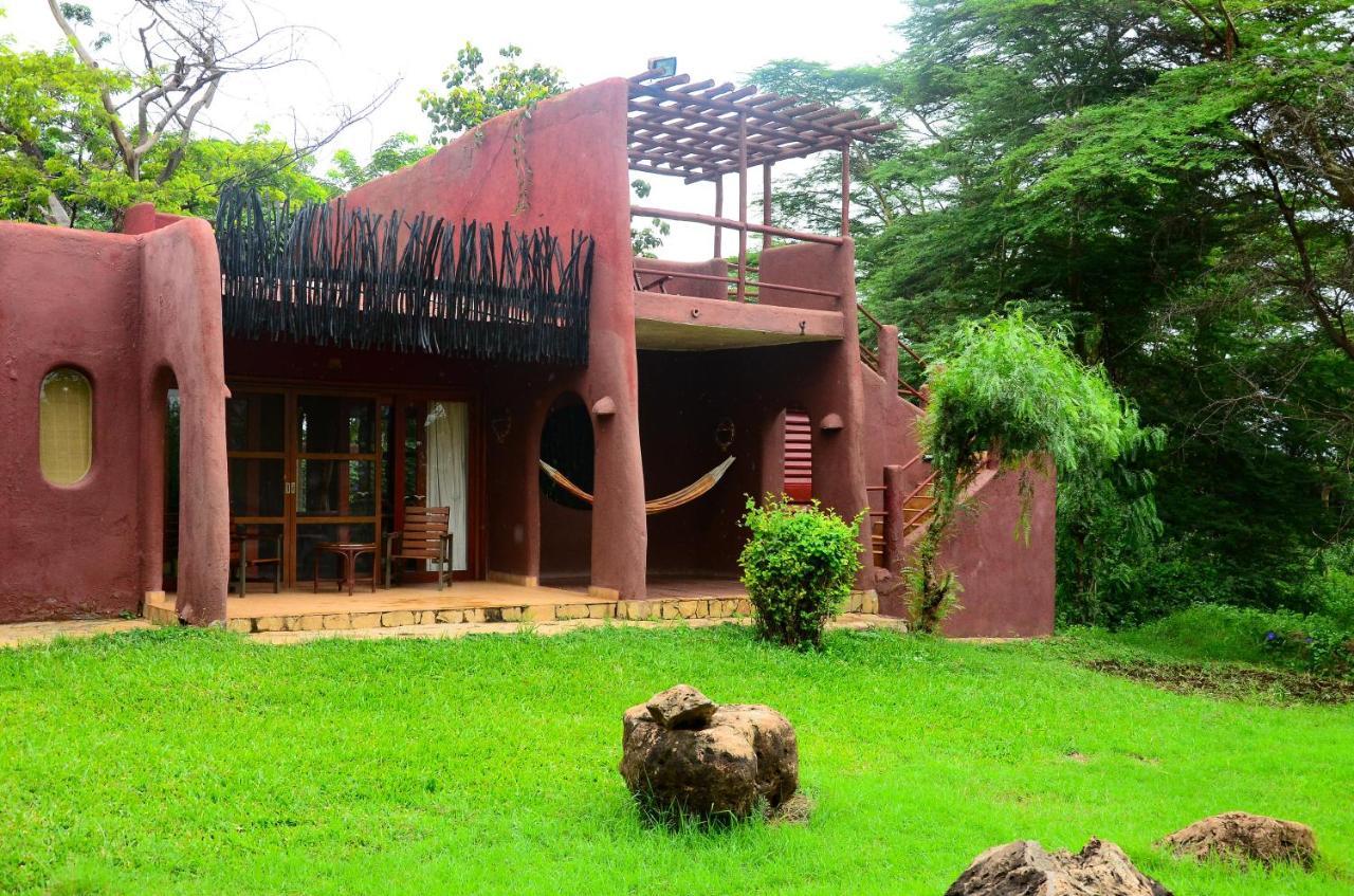 Amboseli Serena Safari Lodge Bagian luar foto