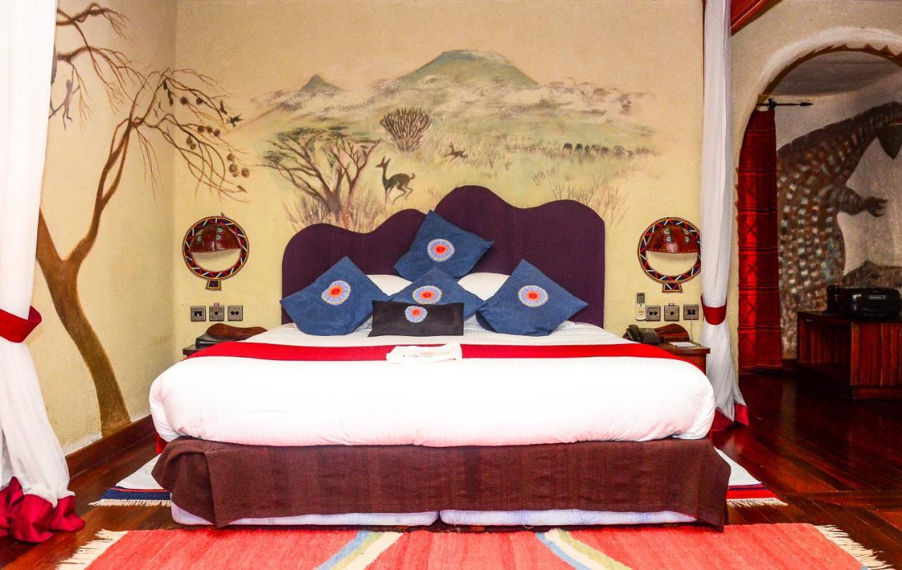 Amboseli Serena Safari Lodge Bagian luar foto