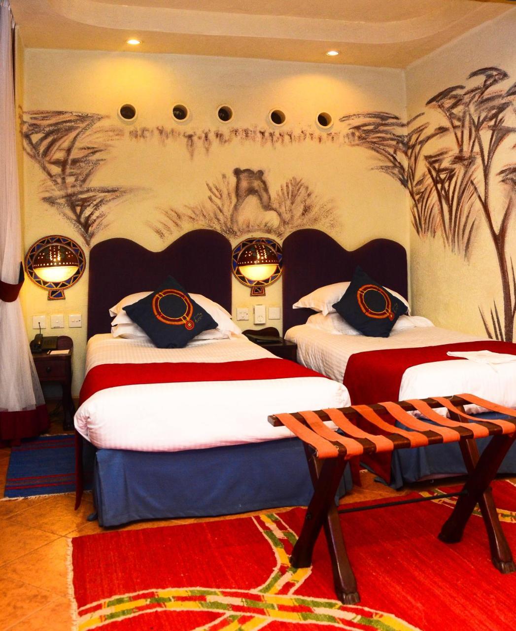 Amboseli Serena Safari Lodge Bagian luar foto